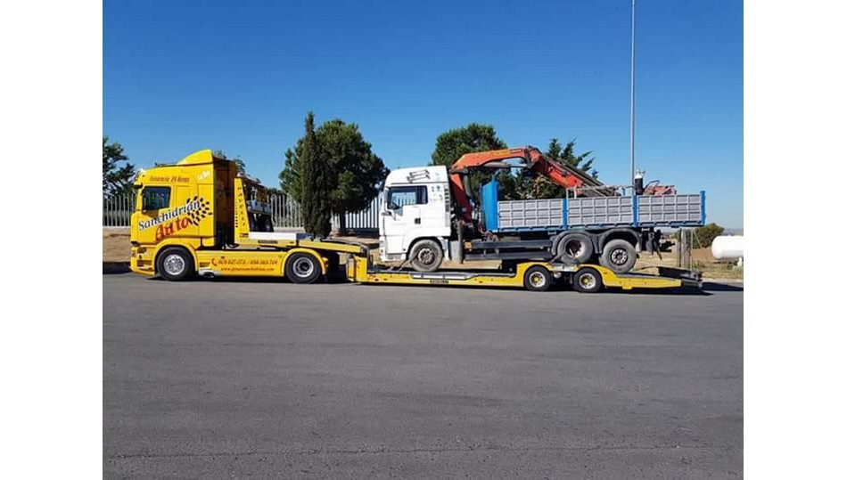 Gruas Ancón